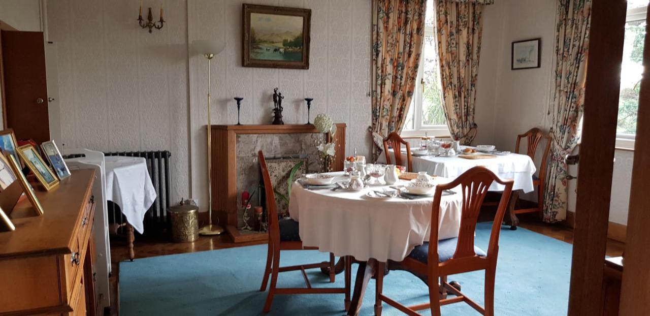 Wychwood House Bed and Breakfast Penally Eksteriør billede