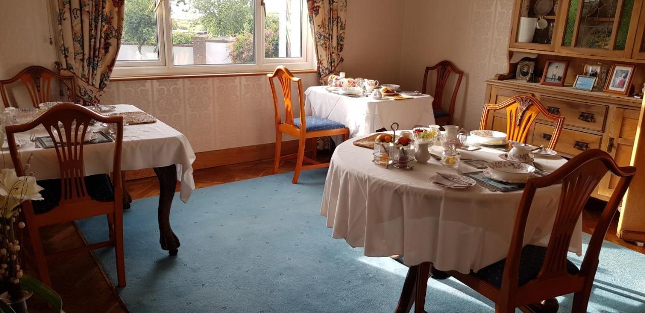 Wychwood House Bed and Breakfast Penally Eksteriør billede