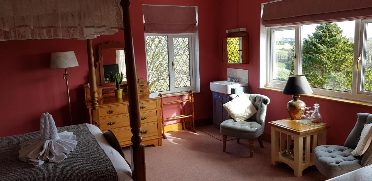 Wychwood House Bed and Breakfast Penally Eksteriør billede