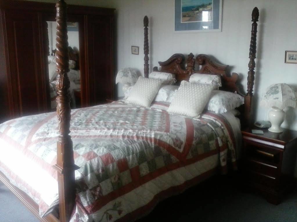 Wychwood House Bed and Breakfast Penally Eksteriør billede