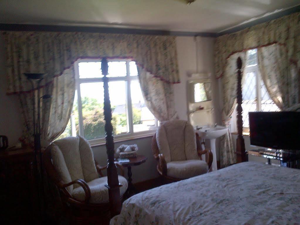 Wychwood House Bed and Breakfast Penally Eksteriør billede
